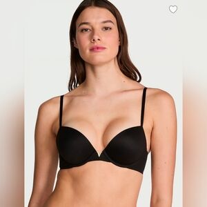 Victoria's Secret Love Cloud
Smooth Push-Up Bra NWT  40 DD
